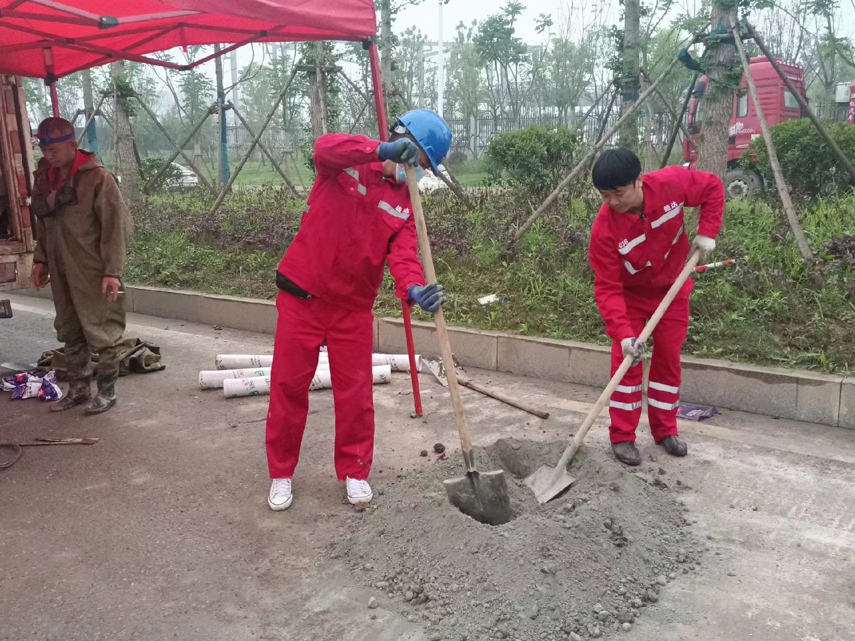 柳林管道疏通哪家好】及时进行市政管道清淤